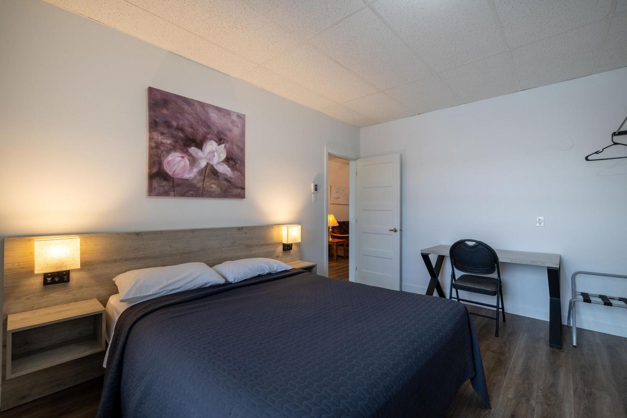 Et Chez Charley Motel 2*