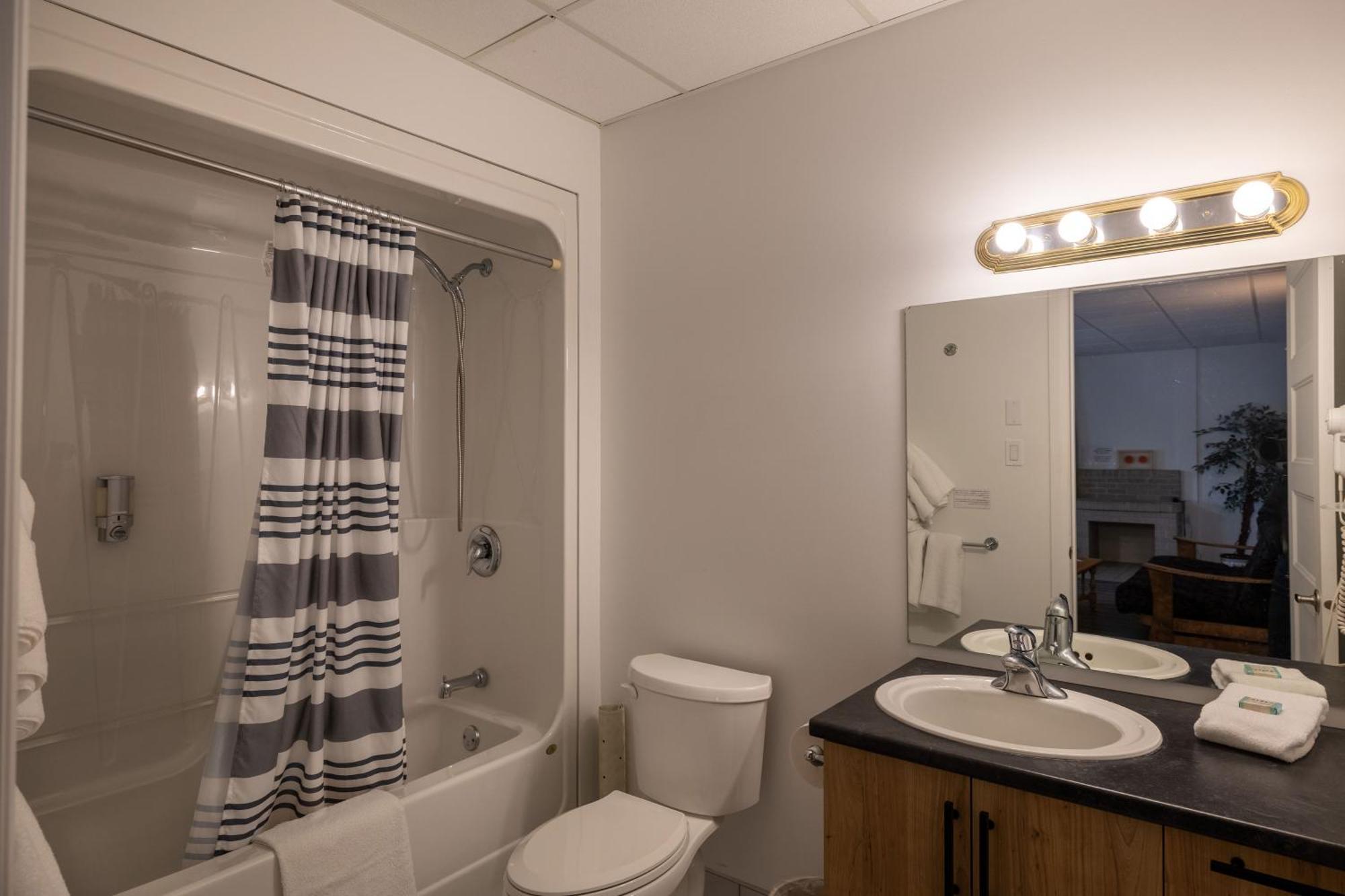 Motel Et Chez Charley Sainte-Anne-de-Beaupre
