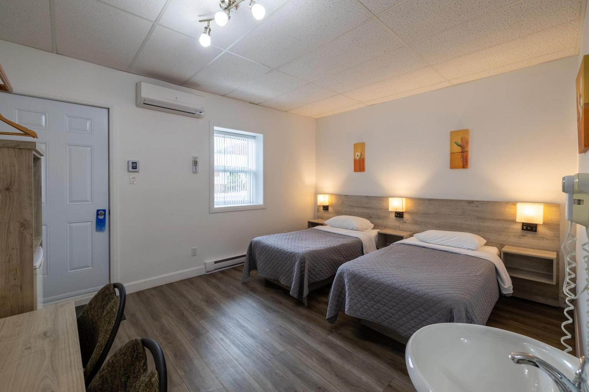 Motel Et Chez Charley Sainte-Anne-de-Beaupre
